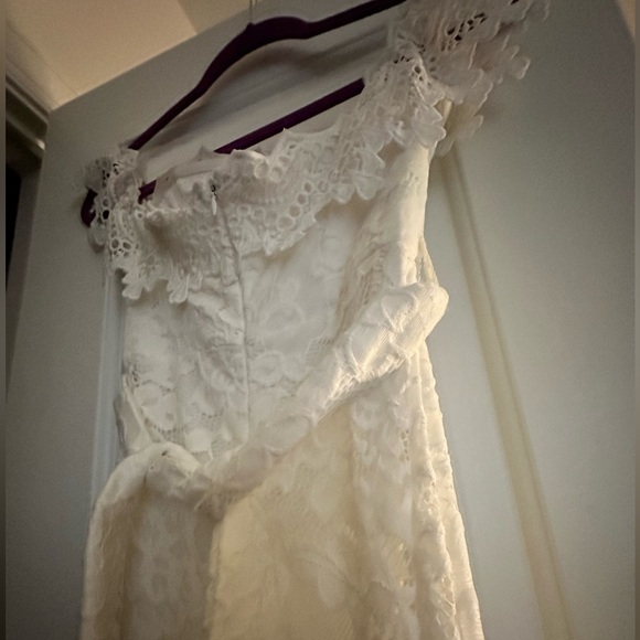 White off the shoulder midi dress - Picture 4 of 10